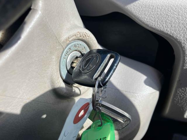 デュトロ 　２ｔダンプ　トラック　ダンプ　ＭＴ　後輪ダブル　エアコン　パワーウィンドウ　パワーステアリング　運転席エアバッグ（54枚目）