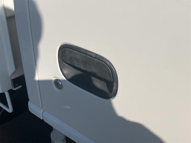 タイタントラック その他　２ｔ　ダンプ　トラック　ＭＴ　後輪ダブル　エアコン　パワーステアリング　パワーウィンドウ　運転席エアバッグ（8枚目）