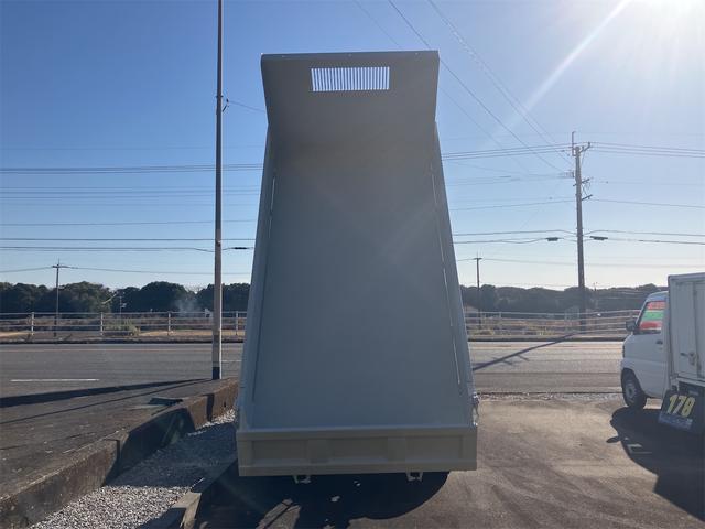 タイタントラック その他　２ｔ　ダンプ　トラック　ＭＴ　後輪ダブル　エアコン　パワーステアリング　パワーウィンドウ　運転席エアバッグ（19枚目）