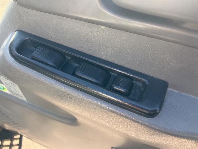 タイタントラック その他　２ｔ　ダンプ　トラック　ＭＴ　後輪ダブル　エアコン　パワーステアリング　パワーウィンドウ　運転席エアバッグ（59枚目）