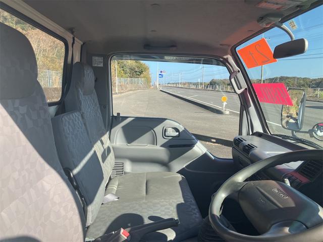 タイタントラック その他　２ｔ　ダンプ　トラック　ＭＴ　後輪ダブル　エアコン　パワーステアリング　パワーウィンドウ　運転席エアバッグ（62枚目）