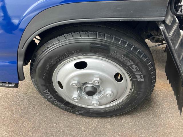 タイタントラック 3.0tダンプ 走行距離85000km トラック MT 後輪ダブル ESC エアコン パワーステアリング パワーウィンドウ 運転席エアバッグ(23枚目)