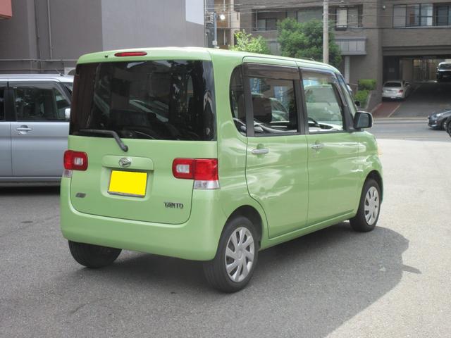 タント Ｘ　電動スライドドア　ナビ　ＴＶ　スマートキー　アイドリングストップ　電動格納ミラー　ベンチシート　ＣＶＴ　盗難防止システム　ＡＢＳ　ＣＤ　ＵＳＢ　衝突安全ボディ　エアコン　パワーステアリング（17枚目）
