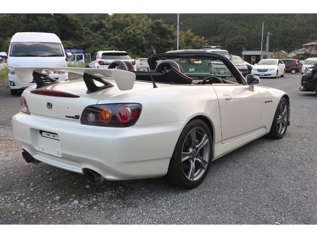 Ｓ２０００ タイプＳ　１オーナー・実　走　行・点検記録簿付き・修復歴無し・１３１４１キロ・後期モデル・６速ミッション・純正ナビ・ＴＶ・（6枚目）