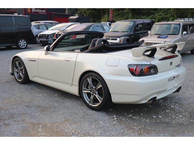 Ｓ２０００ タイプＳ　１オーナー・実　走　行・点検記録簿付き・修復歴無し・１３１４１キロ・後期モデル・６速ミッション・純正ナビ・ＴＶ・（8枚目）