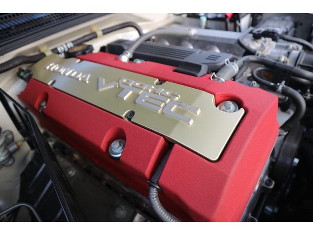 Ｓ２０００ タイプＳ　１オーナー・実　走　行・点検記録簿付き・修復歴無し・１３１４１キロ・後期モデル・６速ミッション・純正ナビ・ＴＶ・（32枚目）