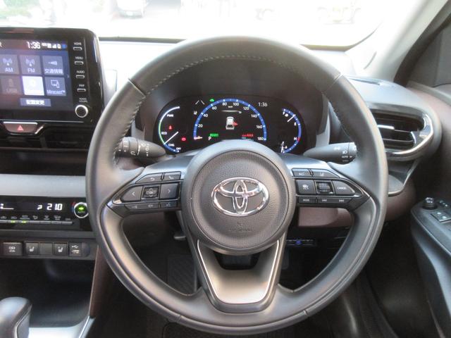 ヤリスクロス ハイブリッドZ ETC 全周囲カメラ クリアランスソナー オートクルーズコントロール レーンアシスト パワーシート 衝突被害軽減システム オートマチックハイビーム オートライト LEDヘッドランプ 電動リアゲート(3枚目)