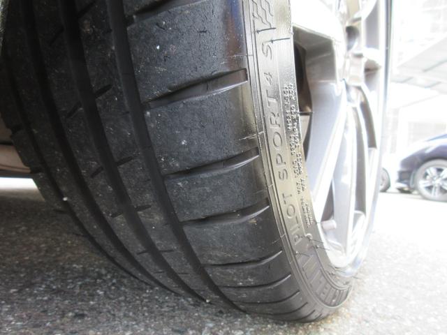 ９１１ ９１１カレラブラックエディション　ＥＴＣ　バックカメラ　ナビ　クリアランスソナー　オートクルーズコントロール　ＡＴ　ＨＩＤ　アイドリングストップ　電動格納ミラー　シートヒーター　アルミホイール　パワーシート　盗難防止システム　ＡＢＳ（34枚目）