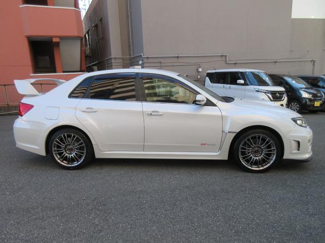 インプレッサ ＷＲＸ　ＳＴｉ　４ＷＤ　ドライブレコーダー　ＥＴＣ　バックカメラ　ナビ　ＴＶ　アルミホイール　ＨＩＤ　ＭＴ　シートヒーター　スマートキー　電動格納ミラー　盗難防止システム　パワーシート　ＣＤ　ＵＳＢ（14枚目）