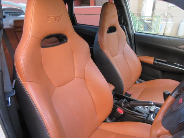 インプレッサ ＷＲＸ　ＳＴｉ　４ＷＤ　ドライブレコーダー　ＥＴＣ　バックカメラ　ナビ　ＴＶ　アルミホイール　ＨＩＤ　ＭＴ　シートヒーター　スマートキー　電動格納ミラー　盗難防止システム　パワーシート　ＣＤ　ＵＳＢ（31枚目）