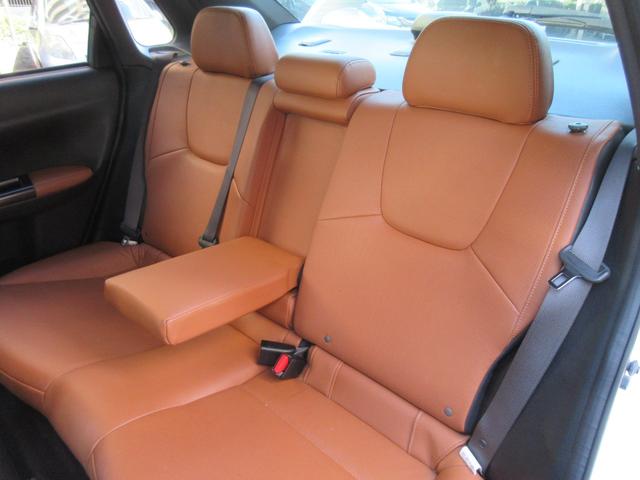 インプレッサ ＷＲＸ　ＳＴｉ　４ＷＤ　ドライブレコーダー　ＥＴＣ　バックカメラ　ナビ　ＴＶ　アルミホイール　ＨＩＤ　ＭＴ　シートヒーター　スマートキー　電動格納ミラー　盗難防止システム　パワーシート　ＣＤ　ＵＳＢ（32枚目）