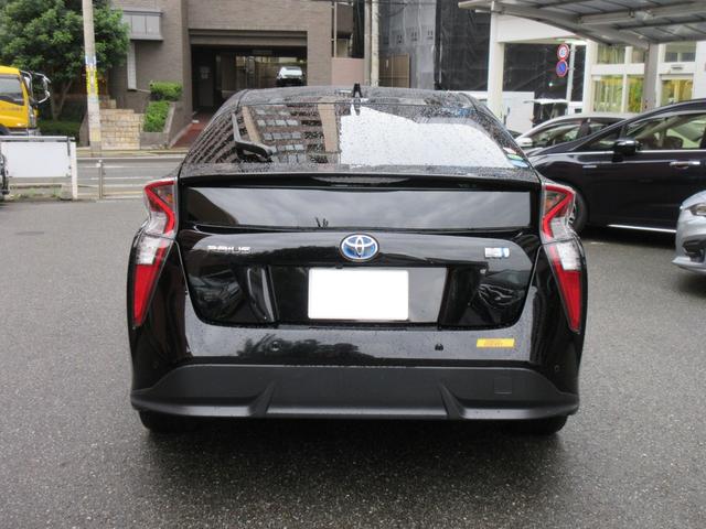 プリウス Aツーリングセレクション ETC クリアランスソナー レーンアシスト オートクルーズコントロール パークアシスト 衝突被害軽減システム バックカメラ ナビ TV アルミホイール オートマチックハイビーム オートライト(16枚目)