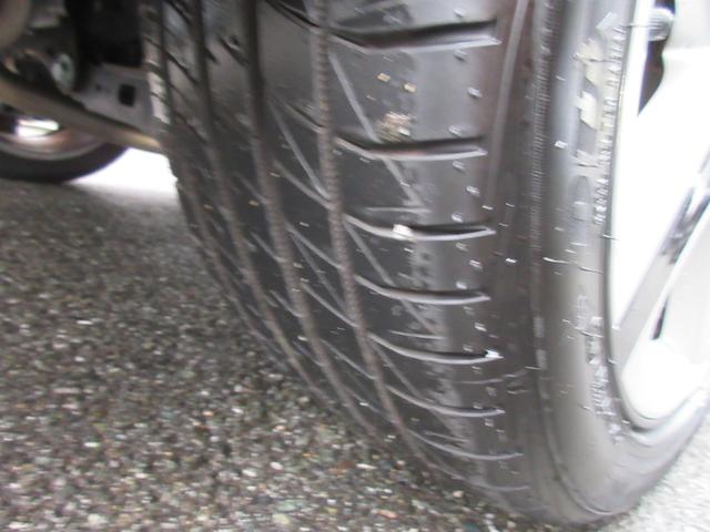 プリウス Aツーリングセレクション ETC クリアランスソナー レーンアシスト オートクルーズコントロール パークアシスト 衝突被害軽減システム バックカメラ ナビ TV アルミホイール オートマチックハイビーム オートライト(33枚目)