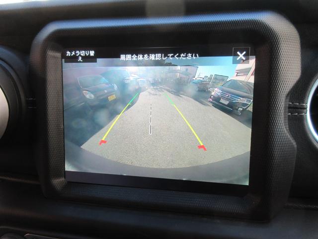 ジープ・ラングラーアンリミテッド サハラ 4WD ドライブレコーダー バックカメラ クリアランスソナー オートクルーズコントロール 衝突被害軽減システム サンルーフ ナビ TV オートライト LEDヘッドランプ アルミホイール スマートキー(5枚目)