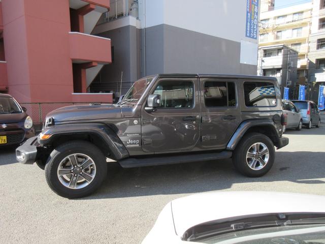 ジープ・ラングラーアンリミテッド サハラ 4WD ドライブレコーダー バックカメラ クリアランスソナー オートクルーズコントロール 衝突被害軽減システム サンルーフ ナビ TV オートライト LEDヘッドランプ アルミホイール スマートキー(18枚目)