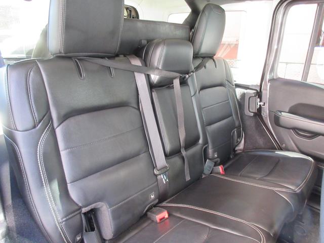 ジープ・ラングラーアンリミテッド サハラ 4WD ドライブレコーダー バックカメラ クリアランスソナー オートクルーズコントロール 衝突被害軽減システム サンルーフ ナビ TV オートライト LEDヘッドランプ アルミホイール スマートキー(29枚目)