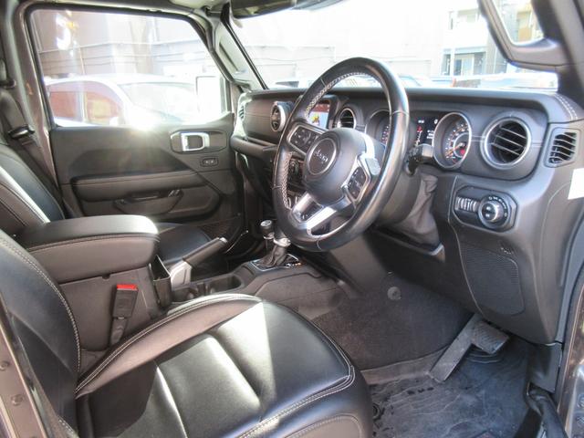 ジープ・ラングラーアンリミテッド サハラ 4WD ドライブレコーダー バックカメラ クリアランスソナー オートクルーズコントロール 衝突被害軽減システム サンルーフ ナビ TV オートライト LEDヘッドランプ アルミホイール スマートキー(32枚目)