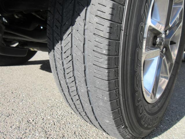 ジープ・ラングラーアンリミテッド サハラ 4WD ドライブレコーダー バックカメラ クリアランスソナー オートクルーズコントロール 衝突被害軽減システム サンルーフ ナビ TV オートライト LEDヘッドランプ アルミホイール スマートキー(41枚目)