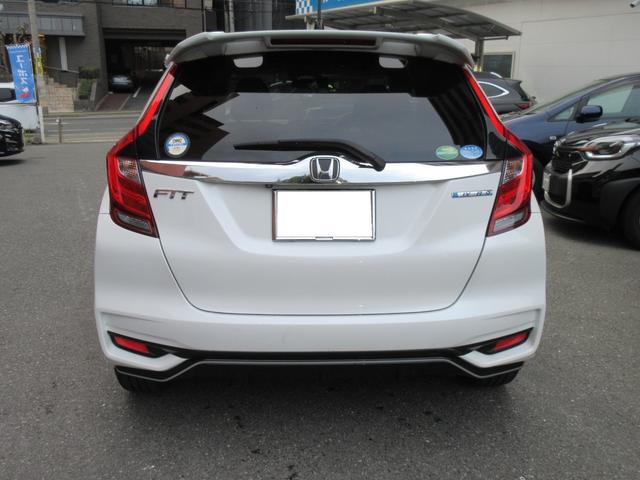 フィットハイブリッド Ｓ　ホンダセンシング　ハイブリッド　ＥＴＣ　バックカメラ　ナビ　オートクルーズコントロール　レーンアシスト　衝突被害軽減システム　ＬＥＤヘッドランプ　スマートキー　ＡＴ　盗難防止システム　衝突安全ボディ　アルミホイール（17枚目）