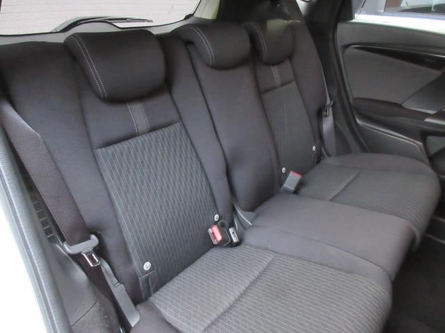 フィットハイブリッド Ｓ　ホンダセンシング　ハイブリッド　ＥＴＣ　バックカメラ　ナビ　オートクルーズコントロール　レーンアシスト　衝突被害軽減システム　ＬＥＤヘッドランプ　スマートキー　ＡＴ　盗難防止システム　衝突安全ボディ　アルミホイール（23枚目）