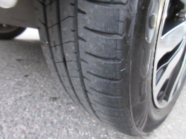 フィットハイブリッド Ｓ　ホンダセンシング　ハイブリッド　ＥＴＣ　バックカメラ　ナビ　オートクルーズコントロール　レーンアシスト　衝突被害軽減システム　ＬＥＤヘッドランプ　スマートキー　ＡＴ　盗難防止システム　衝突安全ボディ　アルミホイール（40枚目）