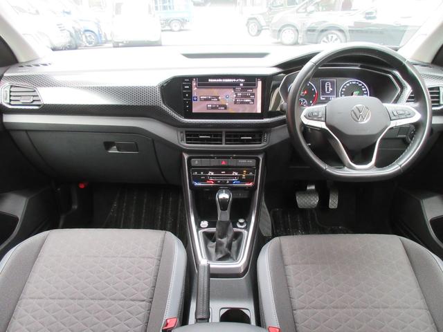 Ｔ－クロス ＴＳＩ　スタイル　ドライブレコーダー　バックカメラ　オートクルーズコントロール　衝突被害軽減システム　ナビ　オートライト　ＬＥＤヘッドランプ　アルミホイール　スマートキー　アイドリングストップ　電動格納ミラー　ＡＴ（2枚目）