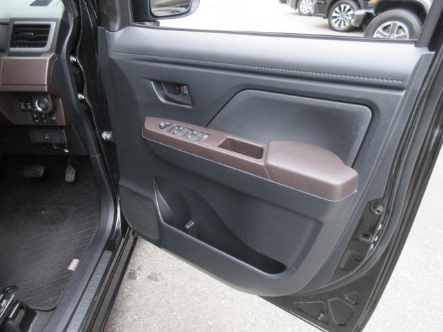 ルーミー Ｇ　衝突回避支援ブレーキ　障害物センサー　両側パワースライドドア　純正ナビ　ＴＶ　Ｂｌｕｅｔｏｏｔｈオーディオ　禁煙車　ワンオーナー　衝突警報　車線逸脱警報　誤発進抑制制御　クルーズコントロール（11枚目）