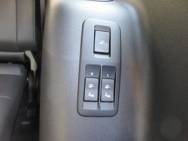 ランドクルーザープラド TX Lパッケージ 4WD ETC バックカメラ クリアランスソナー オートクルーズコントロール レーンアシスト パワーシート 衝突被害軽減システム サンルーフ ナビ TV オートマチックハイビーム LEDヘッドランプ(30枚目)