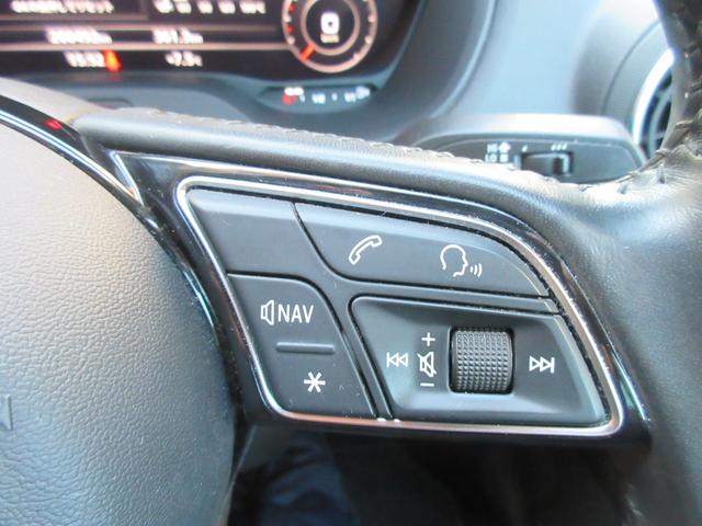 AUDI Q2 30TFSI SPORT