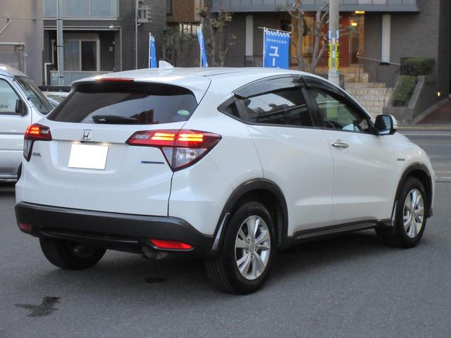 ヴェゼル ハイブリッドX バックカメラ オートクルーズコントロール 衝突被害軽減システム TV オートライト LEDヘッドランプ アルミホイール スマートキー 電動格納ミラー AT 盗難防止システム 衝突安全ボディ CD(26枚目)