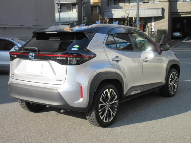 ヤリスクロス ハイブリッドＺ　ＥＴＣ　バックカメラ　クリアランスソナー　オートクルーズコントロール　レーンアシスト　パワーシート　衝突被害軽減システム　ナビ　ＴＶ　オートライト　ＬＥＤヘッドランプ　アルミホイール　スマートキー（15枚目）