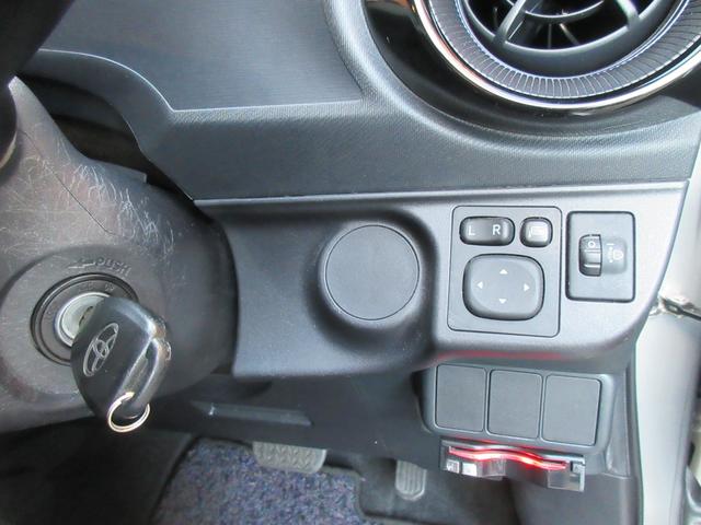 アクア S ETC ナビ TV キーレスエントリー アイドリングストップ 電動格納ミラー CVT 盗難防止システム 衝突安全ボディ ABS ESC CD エアコン パワーステアリング パワーウィンドウ(11枚目)