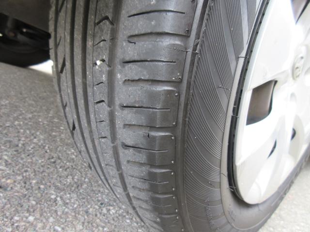 プリウスアルファ Ｓ　Ｌセレクション　ＥＴＣ　バックカメラ　ナビ　ＴＶ　スマートキー　電動格納ミラー　ＣＶＴ　盗難防止システム　衝突安全ボディ　ＡＢＳ　ＣＤ　ＤＶＤ再生　ＵＳＢ　Ｂｌｕｅｔｏｏｔｈ　エアコン　パワーステアリング（26枚目）