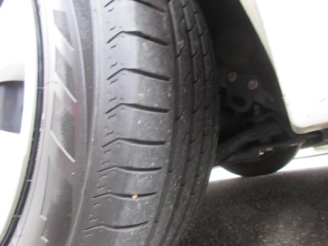 プリウスアルファ Ｓ　Ｌセレクション　ＥＴＣ　バックカメラ　ナビ　ＴＶ　スマートキー　電動格納ミラー　ＣＶＴ　盗難防止システム　衝突安全ボディ　ＡＢＳ　ＣＤ　ＤＶＤ再生　ＵＳＢ　Ｂｌｕｅｔｏｏｔｈ　エアコン　パワーステアリング（28枚目）