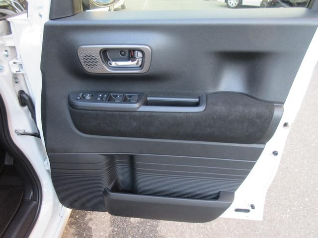 Ｎ－ＢＯＸカスタム ターボ　ホンダセンシング　衝突軽減ブレーキ　アダプティブクルーズコントロール　車線維持支援システム　パーキングセンサー　ＥＴＣ　バックカメラ　両側電動スライドドア　レーンアシスト　衝突被害軽減システム　ＬＥＤ（34枚目）