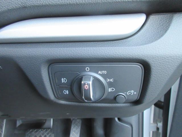 �y�I�[�g���C�g�z�Z���T�[�����̖͂��邳�𔻒f�������Ńw�b�h���C�g���_�����܂��B��ԑ��s�������΂̐S�z���Ȃ��Ȃ�܂��B