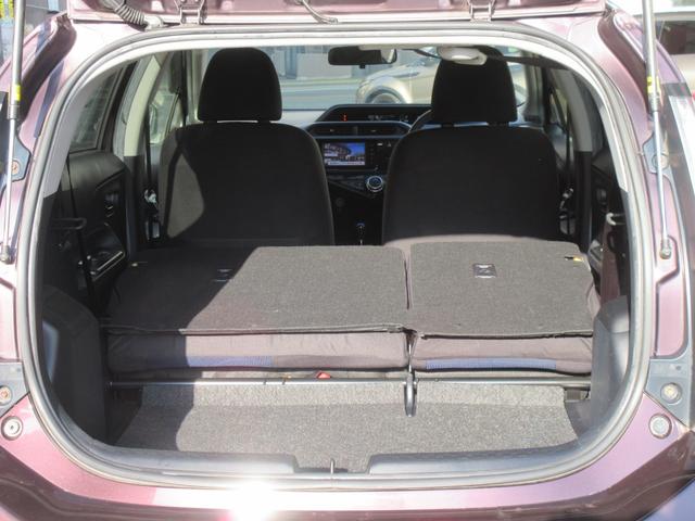 アクア Ｓ　ＥＴＣ　バックカメラ　ナビ　ＴＶ　スマートキー　電動格納ミラー　ＣＶＴ　衝突安全ボディ　記録簿　ＡＢＳ　ＥＳＣ　ＣＤ　Ｂｌｕｅｔｏｏｔｈ　エアコン　パワーステアリング　パワーウィンドウ（20枚目）