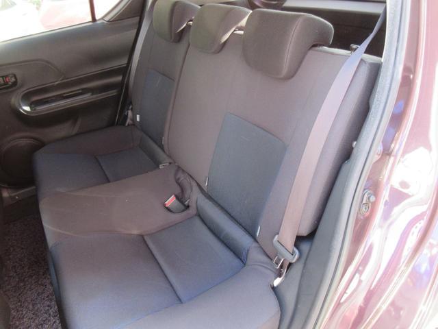 アクア Ｓ　ＥＴＣ　バックカメラ　ナビ　ＴＶ　スマートキー　電動格納ミラー　ＣＶＴ　衝突安全ボディ　記録簿　ＡＢＳ　ＥＳＣ　ＣＤ　Ｂｌｕｅｔｏｏｔｈ　エアコン　パワーステアリング　パワーウィンドウ（22枚目）