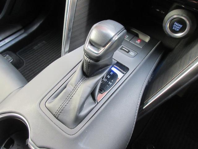 ハリアー Ｚ　ＪＢＬサウンドシステム　ハーフレザーシート　アップディスプレイクルーズコントロール　ヘッドアップディスプレイ　ブラインドスポットモニター　デジタルインナーミラー　コーナーセンサー　パワーシート（8枚目）