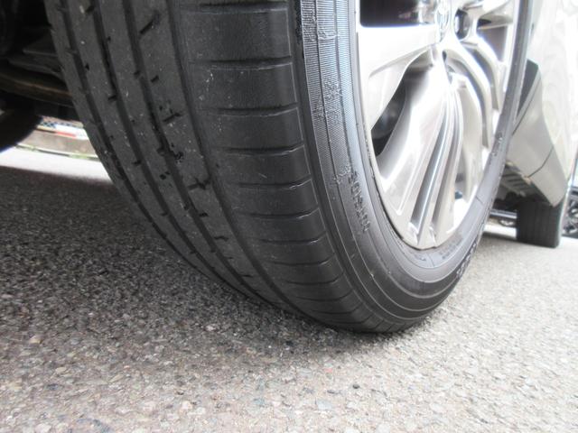 ハリアー Ｚ　ＪＢＬサウンドシステム　ハーフレザーシート　アップディスプレイクルーズコントロール　ヘッドアップディスプレイ　ブラインドスポットモニター　デジタルインナーミラー　コーナーセンサー　パワーシート（40枚目）