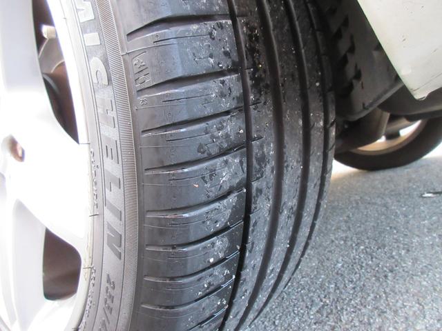 ＧＬＫクラス ＧＬＫ３５０　４マチック　ブルーエフィシェンシー　４ＷＤ　ＥＴＣ　バックカメラ　オートクルーズコントロール　パワーシート　ナビ　ＨＩＤ　ヘッドライトウォッシャー　電動リアゲート　アルミホイール　スマートキー　電動格納ミラー　シートヒーター　ＡＴ（42枚目）