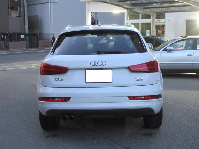 Ｑ３ ２．０ＴＦＳＩクワトロ１８０ＰＳ　４ＷＤ　バックカメラ　クリアランスソナー　パワーシート　ナビ　ＴＶ　オートライト　ＨＩＤ　アルミホイール　スマートキー　アイドリングストップ　シートヒーター　ＡＴ　盗難防止システム　ＣＤ　ＤＶＤ再生（16枚目）