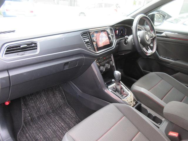 Ｔ－ロック ＴＤＩ　スポーツ　バックカメラ　クリアランスソナー　オートクルーズコントロール　レーンアシスト　衝突被害軽減システム　ナビ　オートライト　ＬＥＤヘッドランプ　アルミホイール　スマートキー　アイドリングストップ（29枚目）