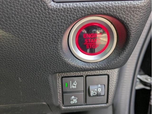 Ｎ－ＢＯＸカスタム ＥＸ　両側パワースライドドア　純正ナビ　Ｂｌｕｅｔｏｏｔｈ　ＥＴＣ　フルセグテレビ　ＬＥＤヘッドライト　純正アルミホイール　両席シートヒーター　ＣＴＢＡ（22枚目）