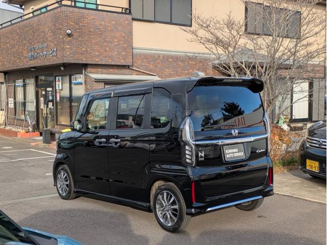 Ｎ－ＢＯＸカスタム ＥＸ　両側パワースライドドア　純正ナビ　Ｂｌｕｅｔｏｏｔｈ　ＥＴＣ　フルセグテレビ　ＬＥＤヘッドライト　純正アルミホイール　両席シートヒーター　ＣＴＢＡ（32枚目）