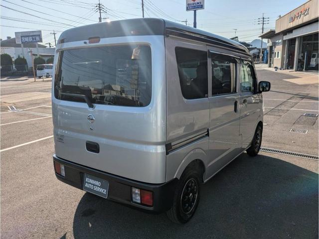 �X�^�b�t�ꓯ���q�l�̂����X�����҂����Ă���܂���