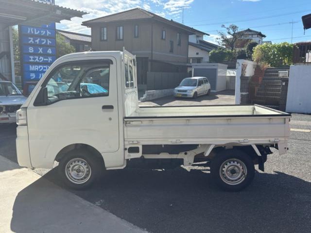 ハイゼットトラック スタンダード　農用スペシャル　３方開　４ＷＤ　エアコン　パワーステアリング（7枚目）