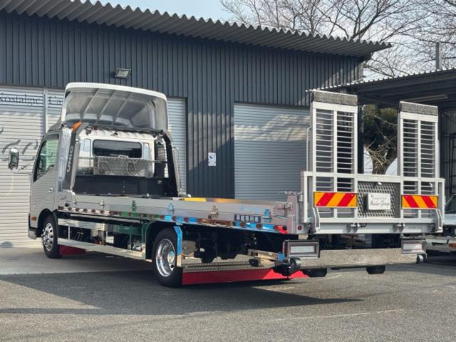 デュトロ 　ハイグレード　積載車　ユニックＮＥＯαＰＬＵＳ　シートヒーター　メモリーナビ　フルセグＴＶ　ＤＶＤ　ＣＤ　オーディオ　バックカメラ　ＬＥＤヘッド　アイドリングストップ　キーレスエントリー　スマートキー（6枚目）