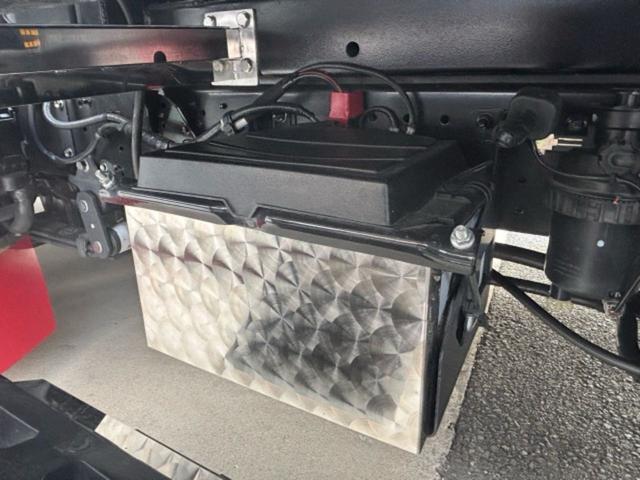 デュトロ 　ハイグレード　積載車　ユニックＮＥＯαＰＬＵＳ　シートヒーター　メモリーナビ　フルセグＴＶ　ＤＶＤ　ＣＤ　オーディオ　バックカメラ　ＬＥＤヘッド　アイドリングストップ　キーレスエントリー　スマートキー（21枚目）