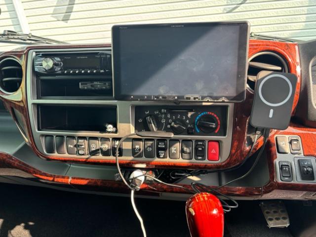 デュトロ 　ハイグレード　積載車　ユニックＮＥＯαＰＬＵＳ　シートヒーター　メモリーナビ　フルセグＴＶ　ＤＶＤ　ＣＤ　オーディオ　バックカメラ　ＬＥＤヘッド　アイドリングストップ　キーレスエントリー　スマートキー（37枚目）